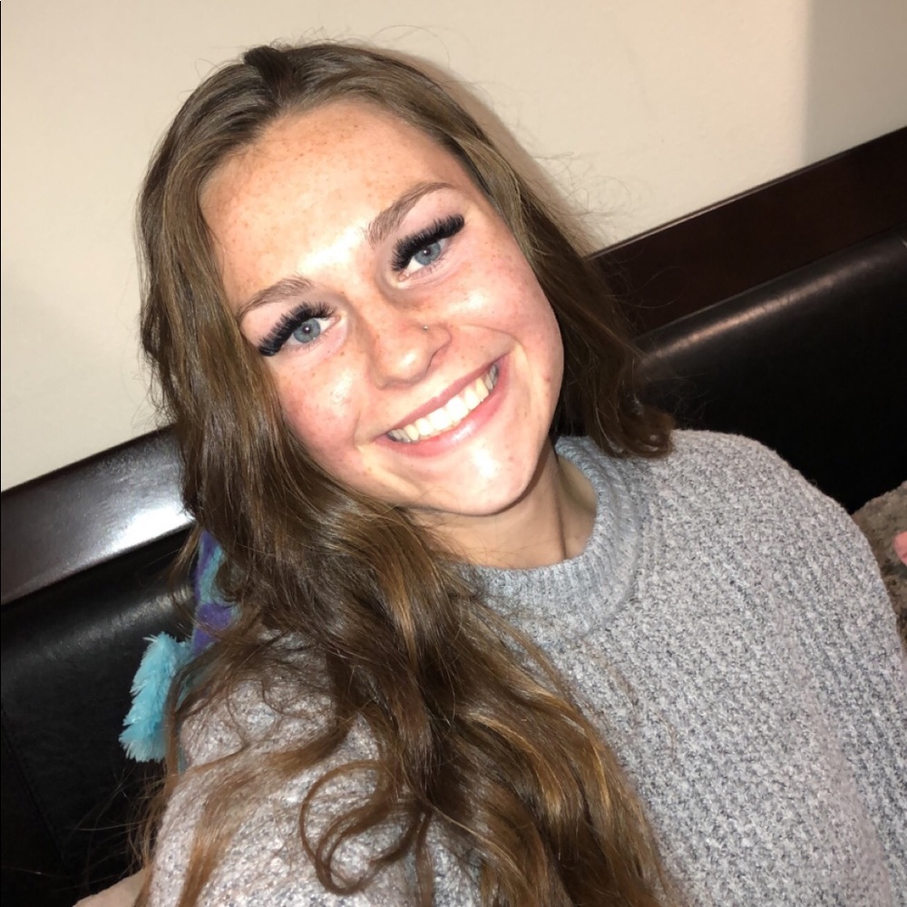 Meet your Posher, Valerie